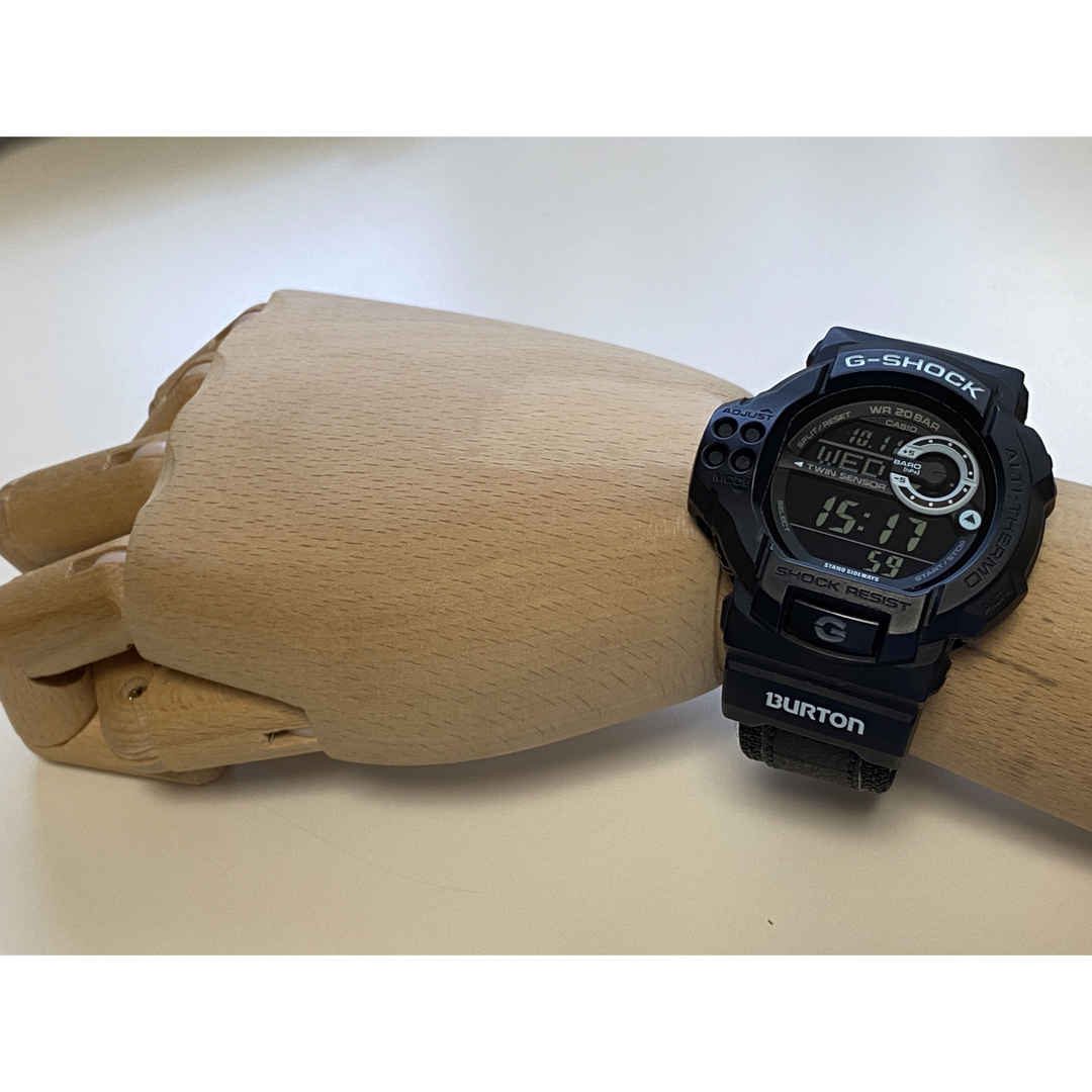 カシオ　G-SHOCK×BURTON 30周年限定モデル