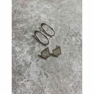 【VOLCOM  ピアス】2点セット　パーティー　結婚式　アクセサリー