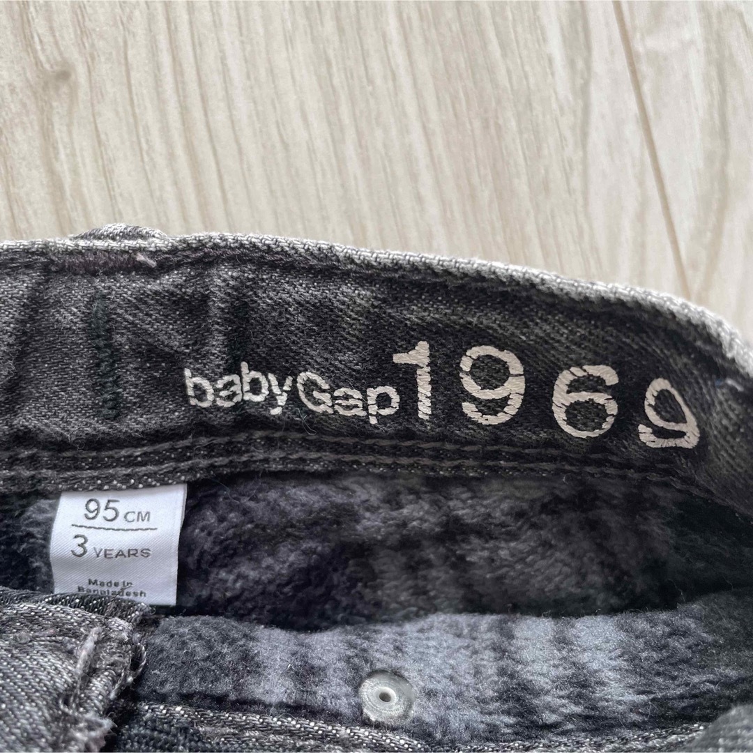 babyGAP(ベビーギャップ)のbabyGap  デニム  キッズ長ズボン 90cm・95cm 2点セット キッズ/ベビー/マタニティのキッズ服男の子用(90cm~)(パンツ/スパッツ)の商品写真