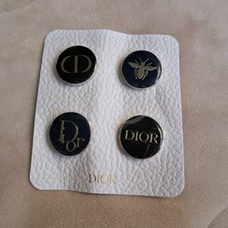 ディオール(Christian Dior) ブローチ/コサージュの通販 500点以上