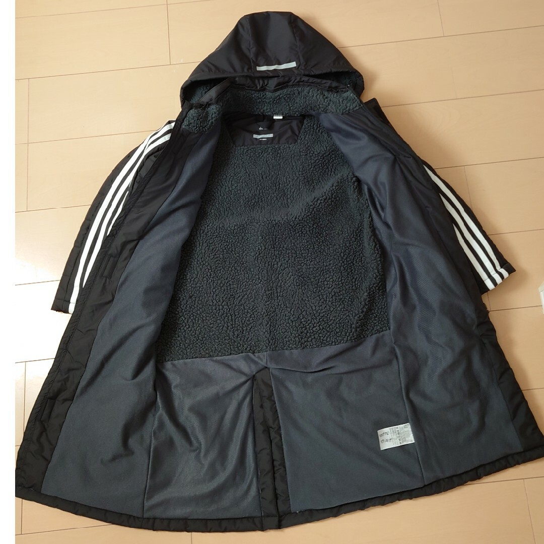 adidas(アディダス)のアディダスベンチコート130size キッズ/ベビー/マタニティのキッズ服男の子用(90cm~)(コート)の商品写真