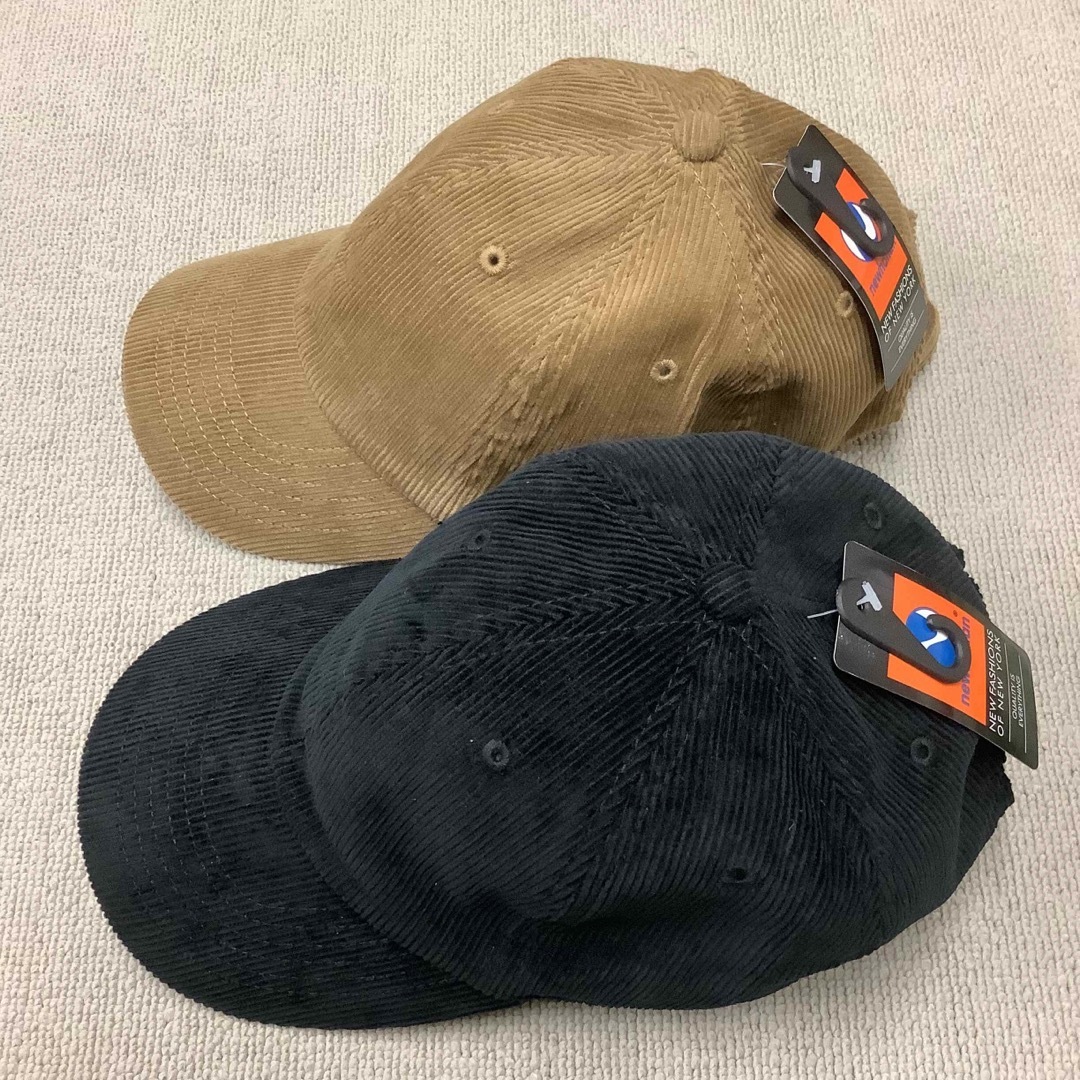 newhattan(ニューハッタン)の新品未使用 ニューハッタン コーデュロイキャップ メンズレディース タン黒 2個 レディースの帽子(キャップ)の商品写真