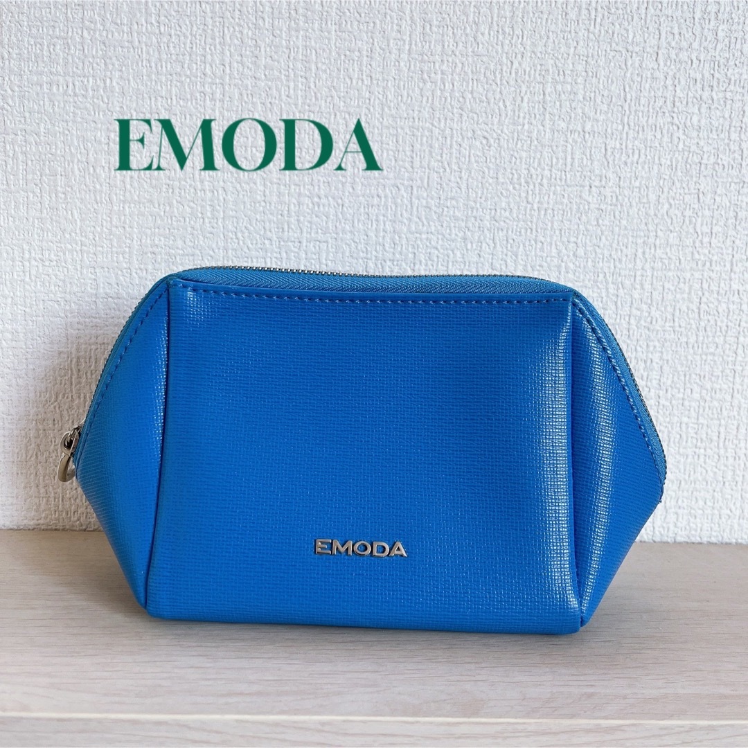 EMODA(エモダ)のポーチ　EMODA  化粧ポーチ レディースのファッション小物(ポーチ)の商品写真