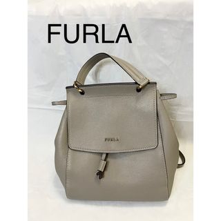 フルラ(Furla)の美品　FURLA フルラ　バッグパック　グレー　レザー　金金具(リュック/バックパック)