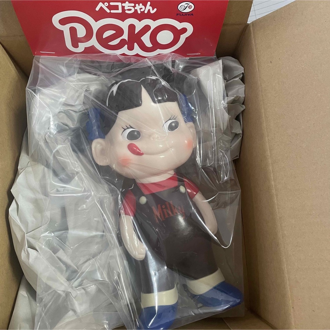 新品未開封 不二家ソフビコレクション ペコちゃん(チョコレート