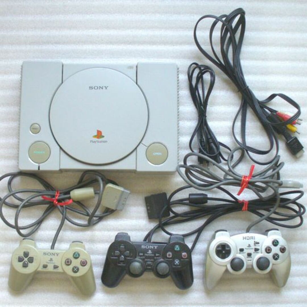 PlayStation1 SCPH-5500・コントローラー３台セットジャンク