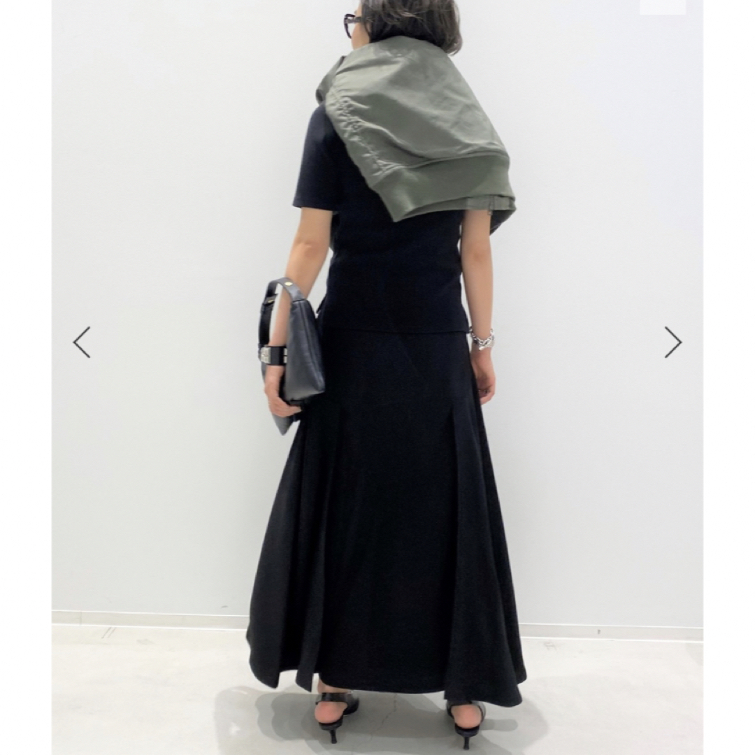 L'Appartement DEUXIEME CLASSE(アパルトモンドゥーズィエムクラス)のマークケンリードミノタン　BACK SLIT Flare スカート レディースのスカート(ロングスカート)の商品写真