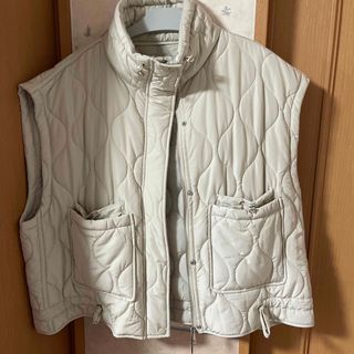 ZARA - ZARAベストダウンコートの通販 by ◇あおい's shop◇|ザラなら