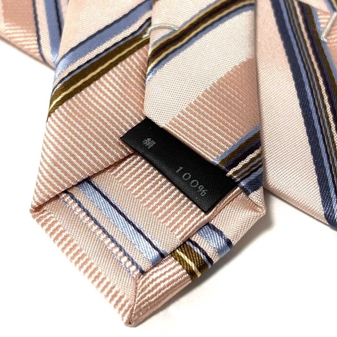 TAKEO KIKUCHI(タケオキクチ)の✨極美品✨ タケオキクチ  ネクタイ  光沢  ストライプ  ピンク系 メンズのファッション小物(ネクタイ)の商品写真