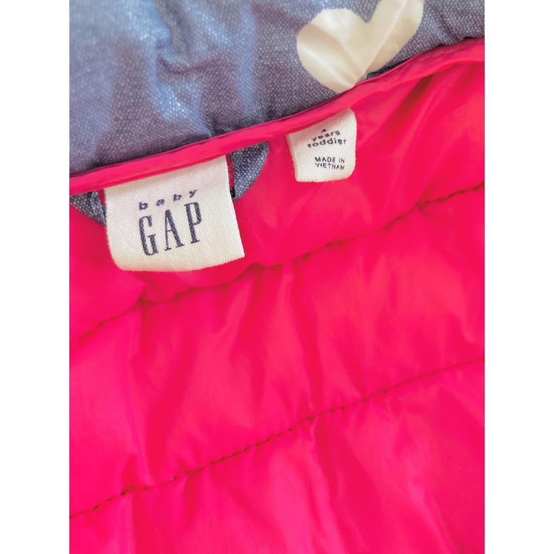 GAP Kids(ギャップキッズ)のgap kids ハート柄ダウン キッズ/ベビー/マタニティのキッズ服女の子用(90cm~)(ジャケット/上着)の商品写真