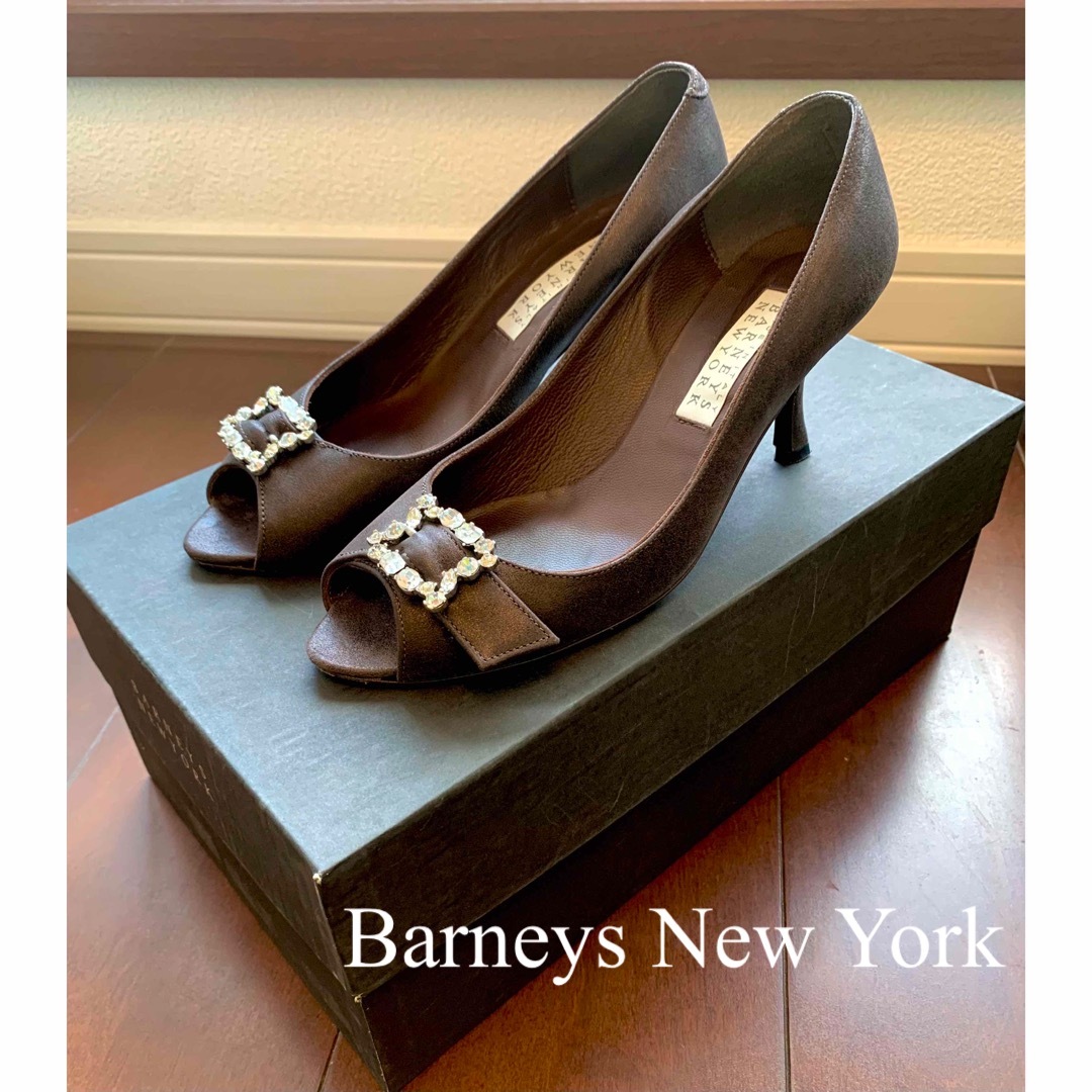 Barneys New York ビジュー付 パンプスのサムネイル