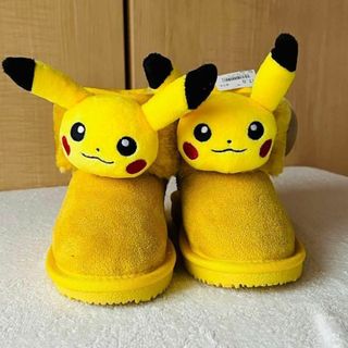 ポケモン　キッズ　ムートンブーツピカチュウ　17センチ(ブーツ)