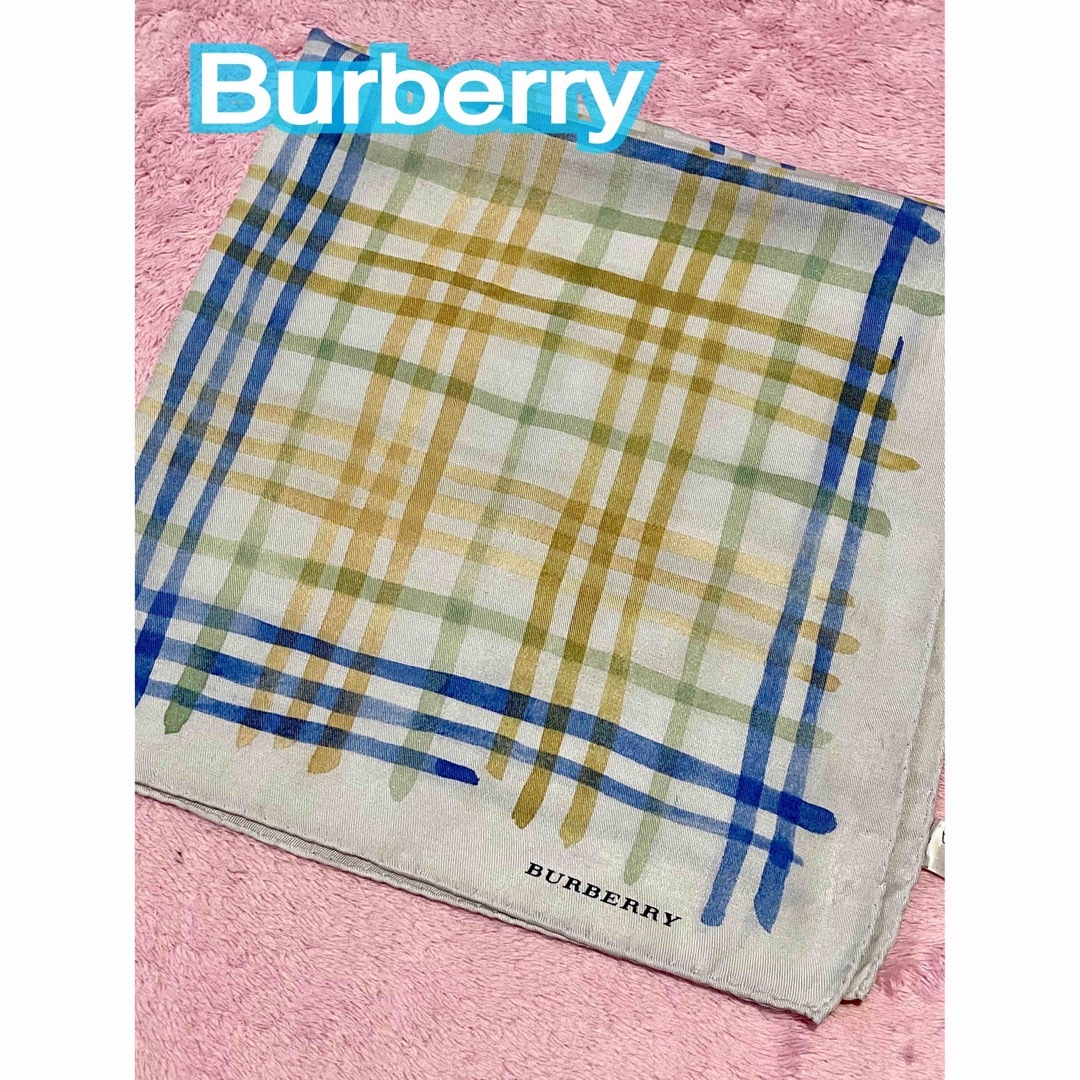 BURBERRY(バーバリー)のBurberry シルク製　大きめハンカチーフ　ライトブルー　チェック柄 レディースのファッション小物(ハンカチ)の商品写真