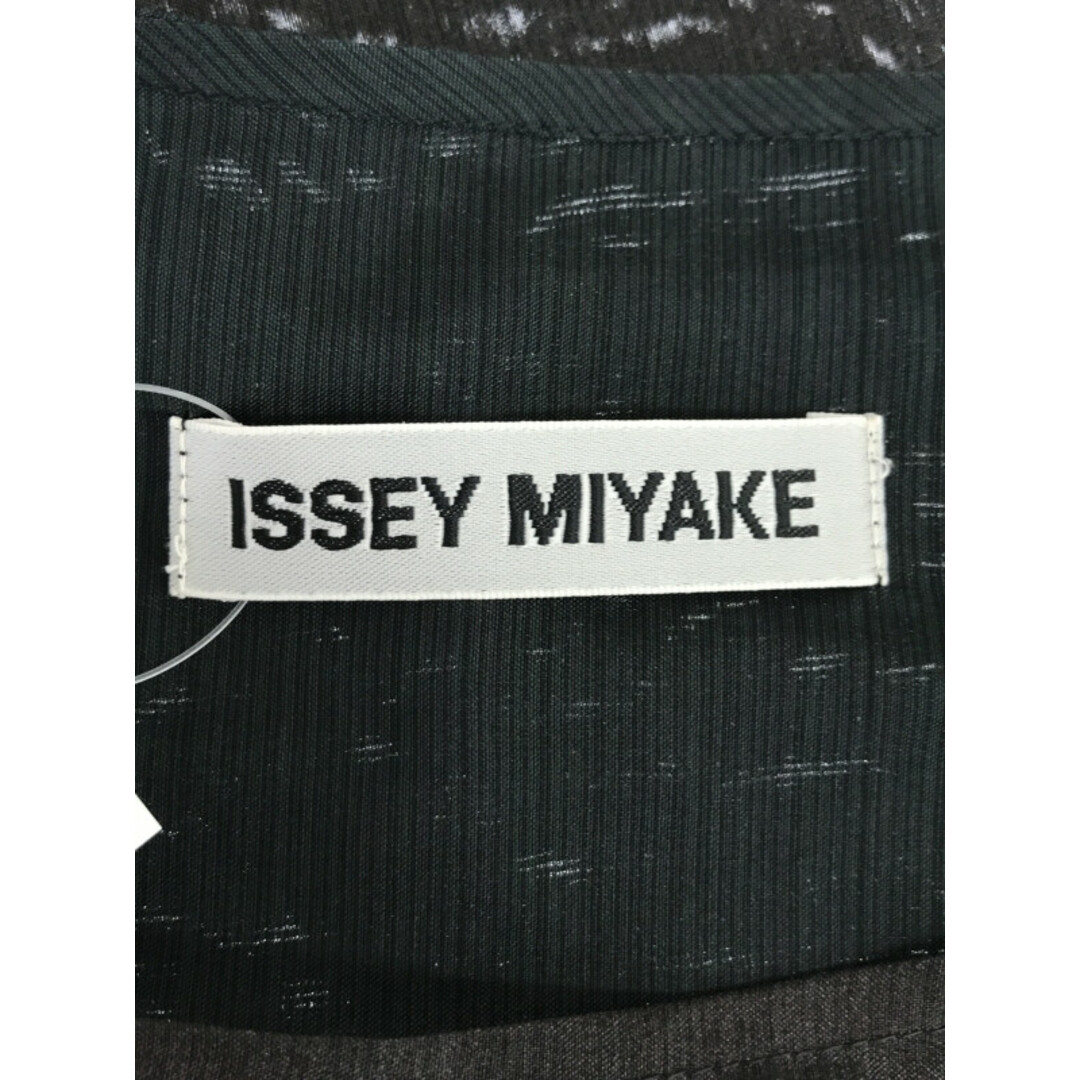 ISSEY MIYAKE(イッセイミヤケ)のISSEY MIYAKE A-POC INSIDE イッセイミヤケ エーポック インサイド 19SS ポリエステル レイヤードライントップス ブラウン 2 レディースのトップス(シャツ/ブラウス(長袖/七分))の商品写真