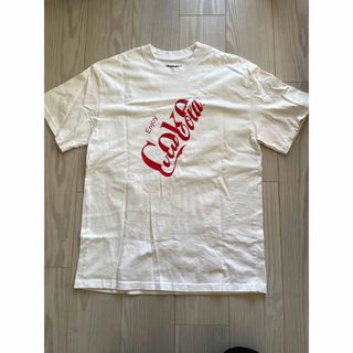 アトモス(atmos)のatmos コラボ コカコーラTシャツ(Tシャツ/カットソー(半袖/袖なし))