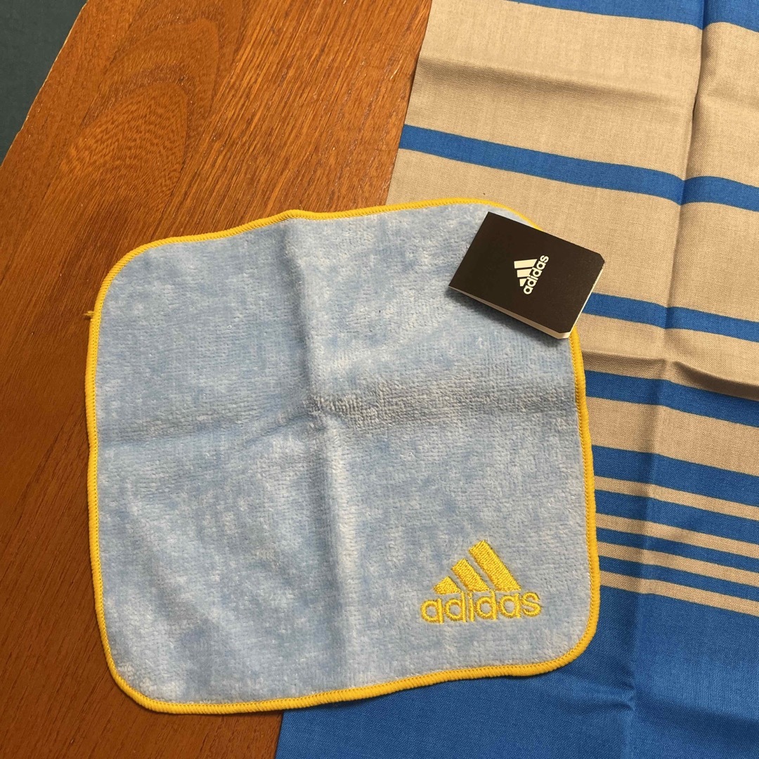 adidas(アディダス)のadidas kids ハンカチ キッズ/ベビー/マタニティのこども用ファッション小物(その他)の商品写真