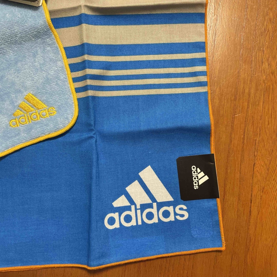 adidas(アディダス)のadidas kids ハンカチ キッズ/ベビー/マタニティのこども用ファッション小物(その他)の商品写真