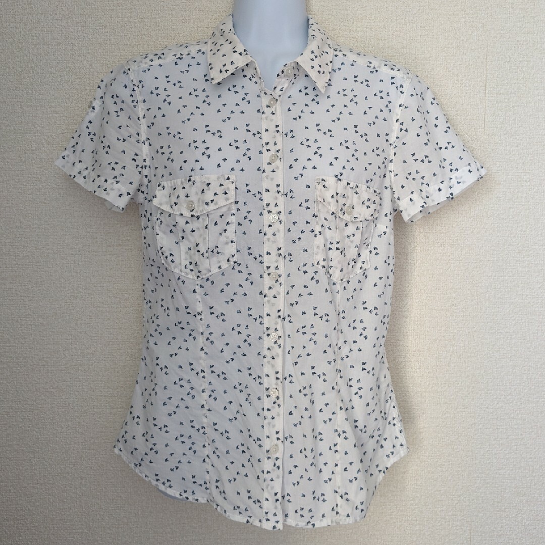 H&M(エイチアンドエム)の半袖シャツ レディースのトップス(シャツ/ブラウス(半袖/袖なし))の商品写真