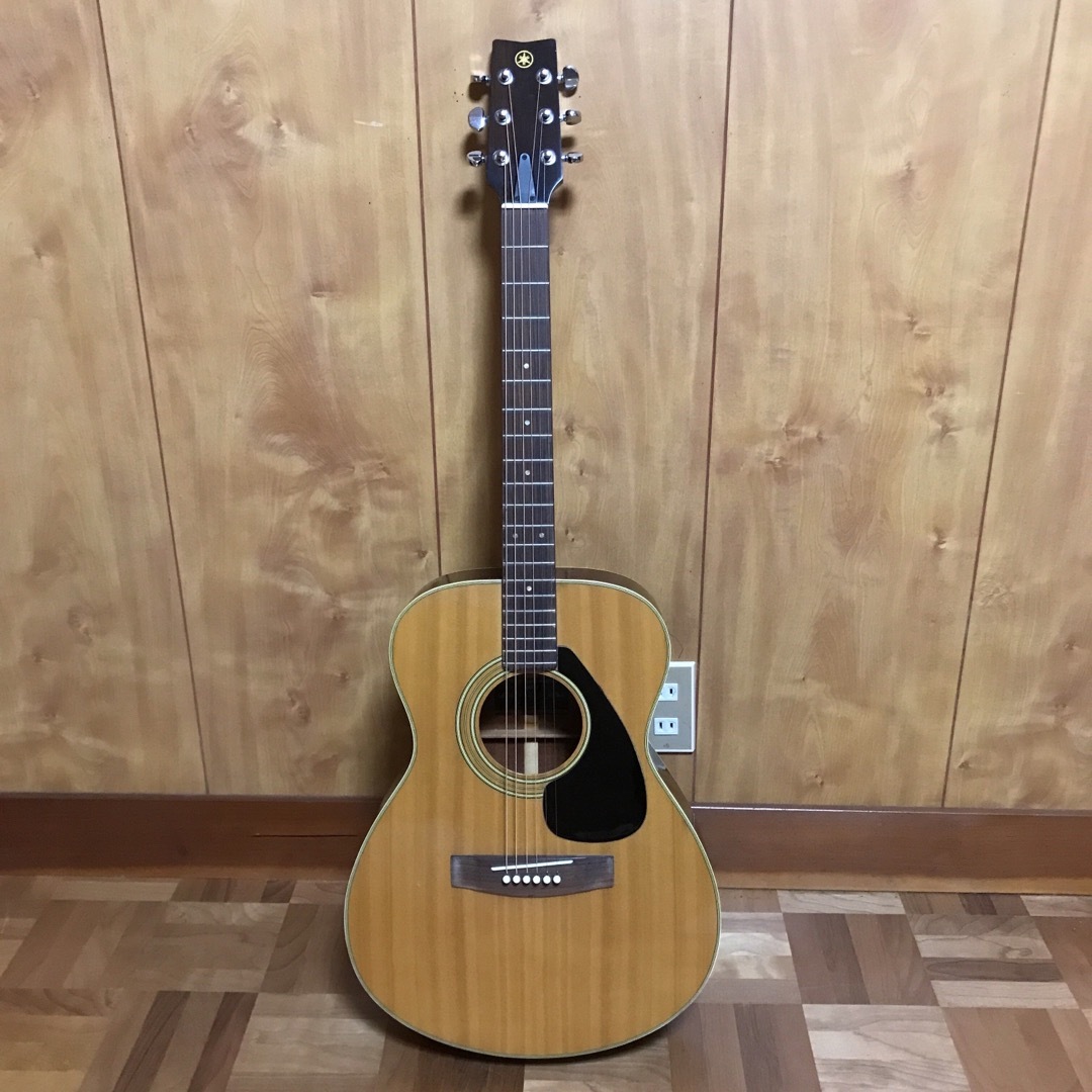 ヤマハ(ヤマハ)のヤマハ　ギター　FG-200F　ビンテージ 楽器のギター(アコースティックギター)の商品写真