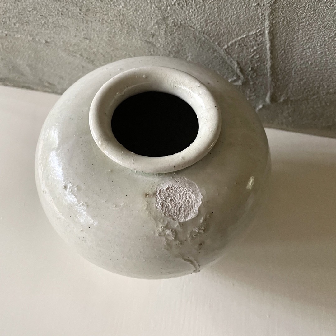 白磁 肩付壺 小壺 李朝 唐物 高麗 中国美術 中国古玩 高さ12㎝-