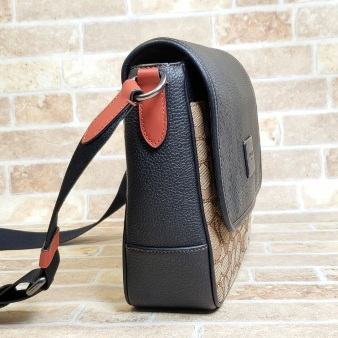 未使用 コーチ ☆ シグネチャー柄 レザー コンビ ショルダーバッグ ブラック 未使用 コーチ ☆ シグネチャー柄 レザー コンビ ショルダーバッグ ブラック