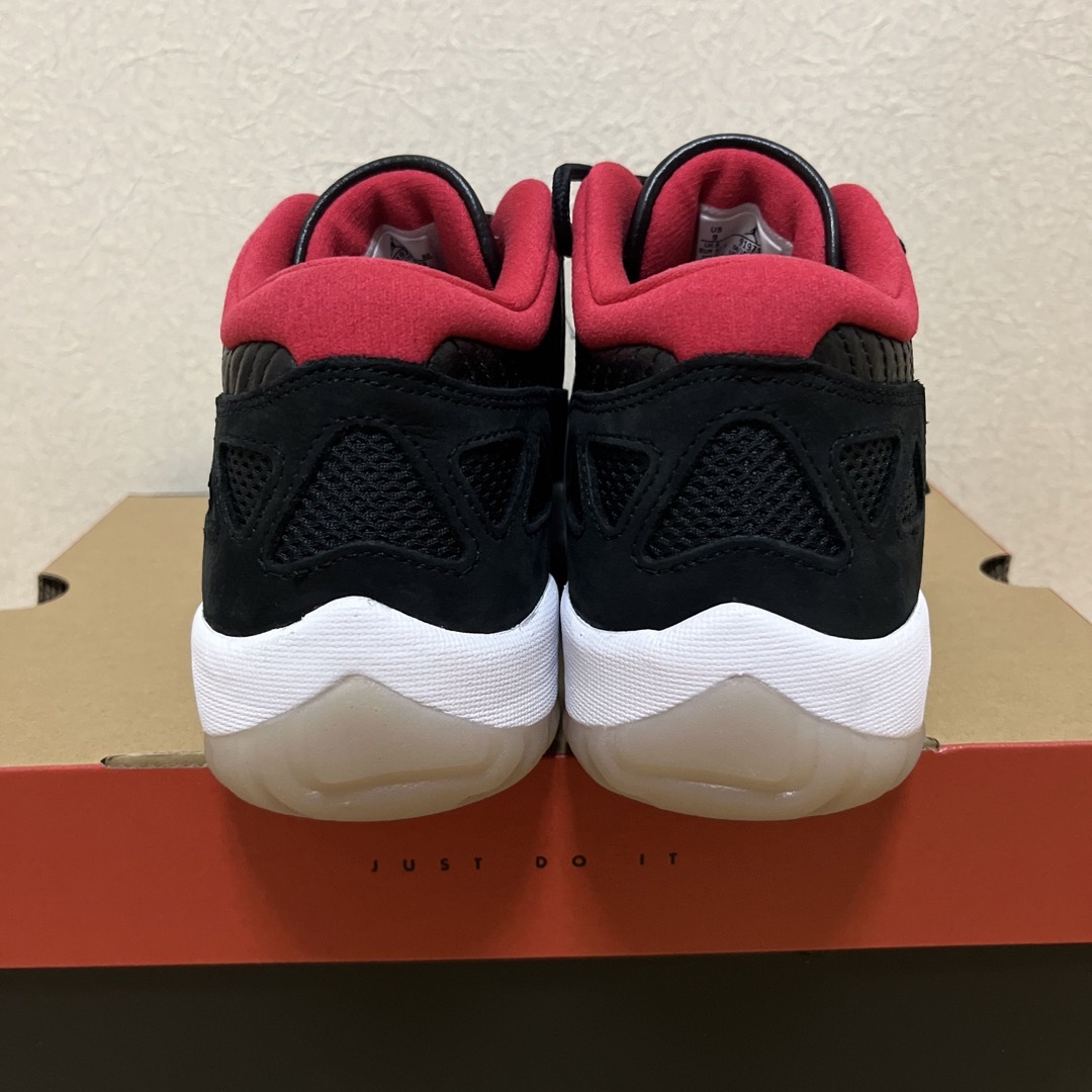 NIKE AIR JORDAN 11 LOW IE  BRED