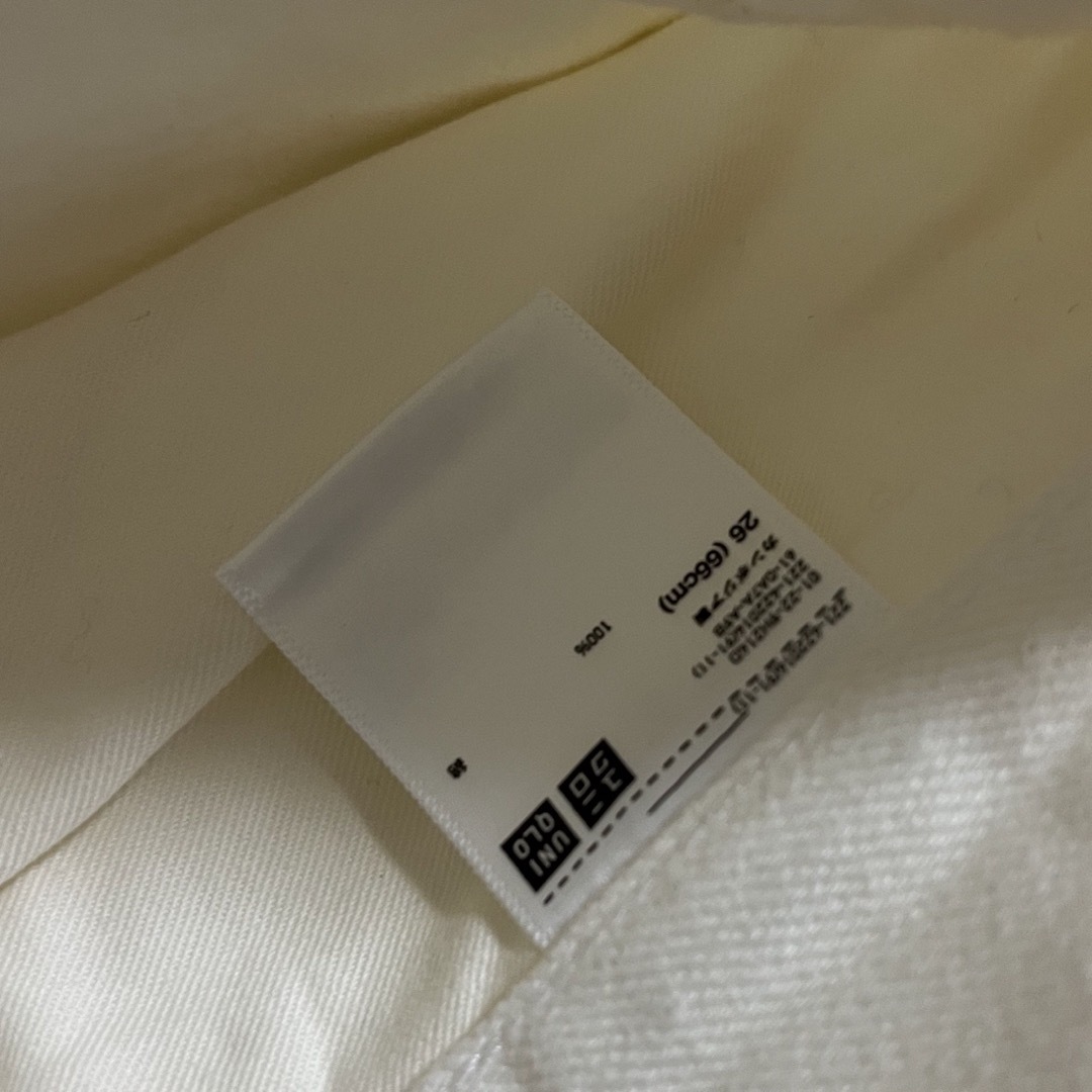 UNIQLO(ユニクロ)のユニクロu バギージーンズ オフホワイト  レディースのパンツ(バギーパンツ)の商品写真
