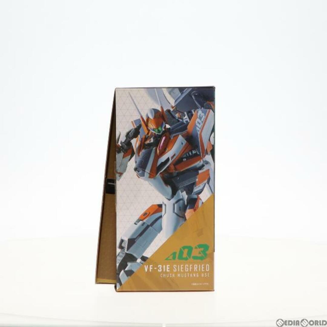 DX超合金 VF-31E ジークフリード(チャック・マスタング機) マクロスΔ(デルタ) 完成トイ バンダイスピリッツ