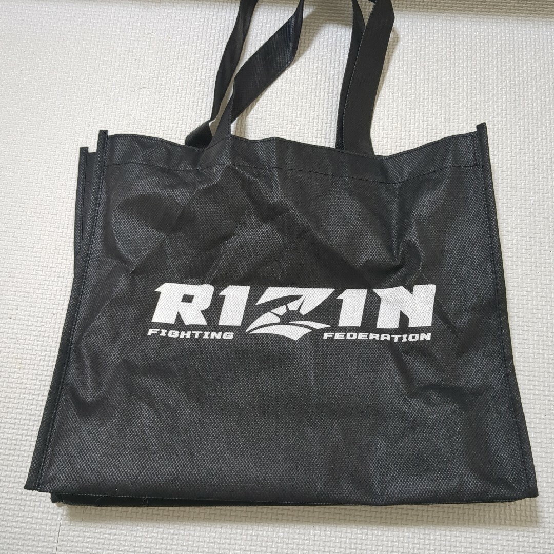 RIZIN VIP席特典　RIZIN40 チケットのスポーツ(格闘技/プロレス)の商品写真