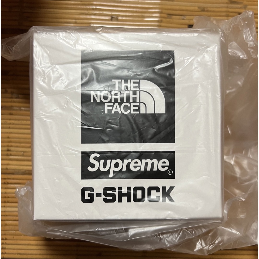 Supreme(シュプリーム)のSupreme / The North Face G-SHOCK Watch メンズの時計(腕時計(デジタル))の商品写真