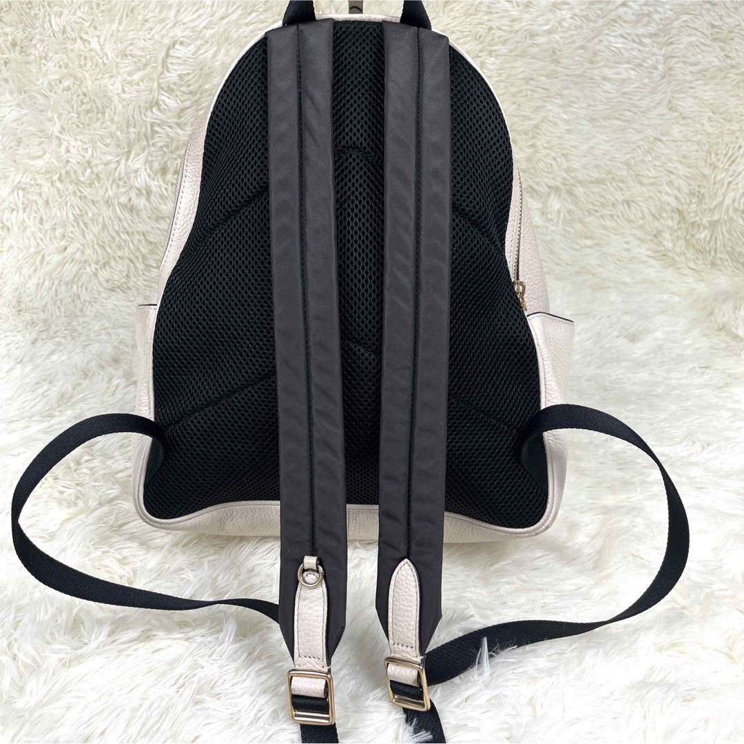 【期間限定価格】COACH コーチ リュック レザー シボ革 5666 ホワイト
