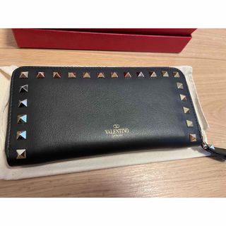 確実正規品♡VALENTINO♡スタッズ長財布