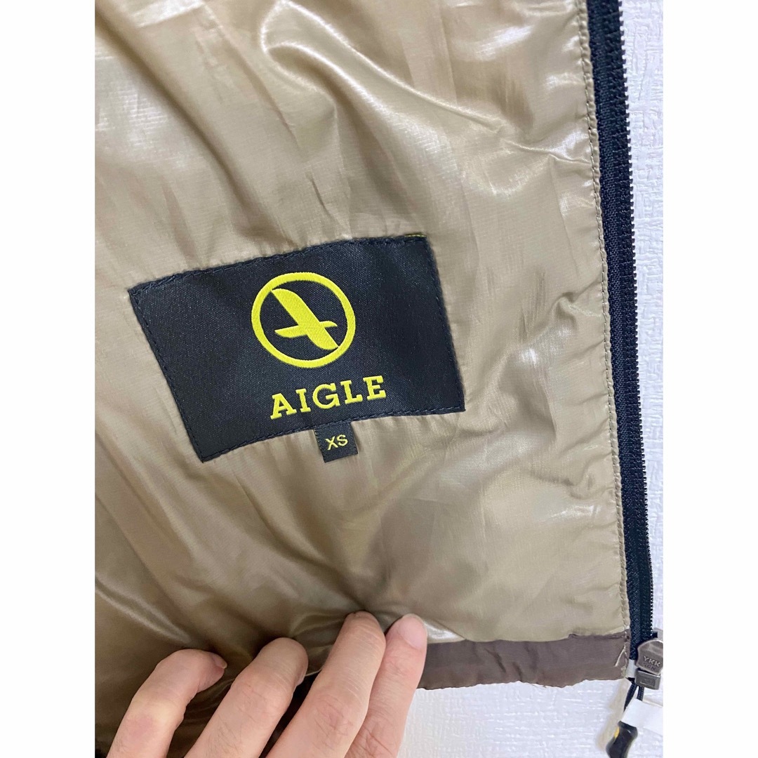 AIGLE(エーグル)のエーグル　ダウン　フェザー　ベスト　茶色系　Sサイズ相当 メンズのジャケット/アウター(ダウンベスト)の商品写真