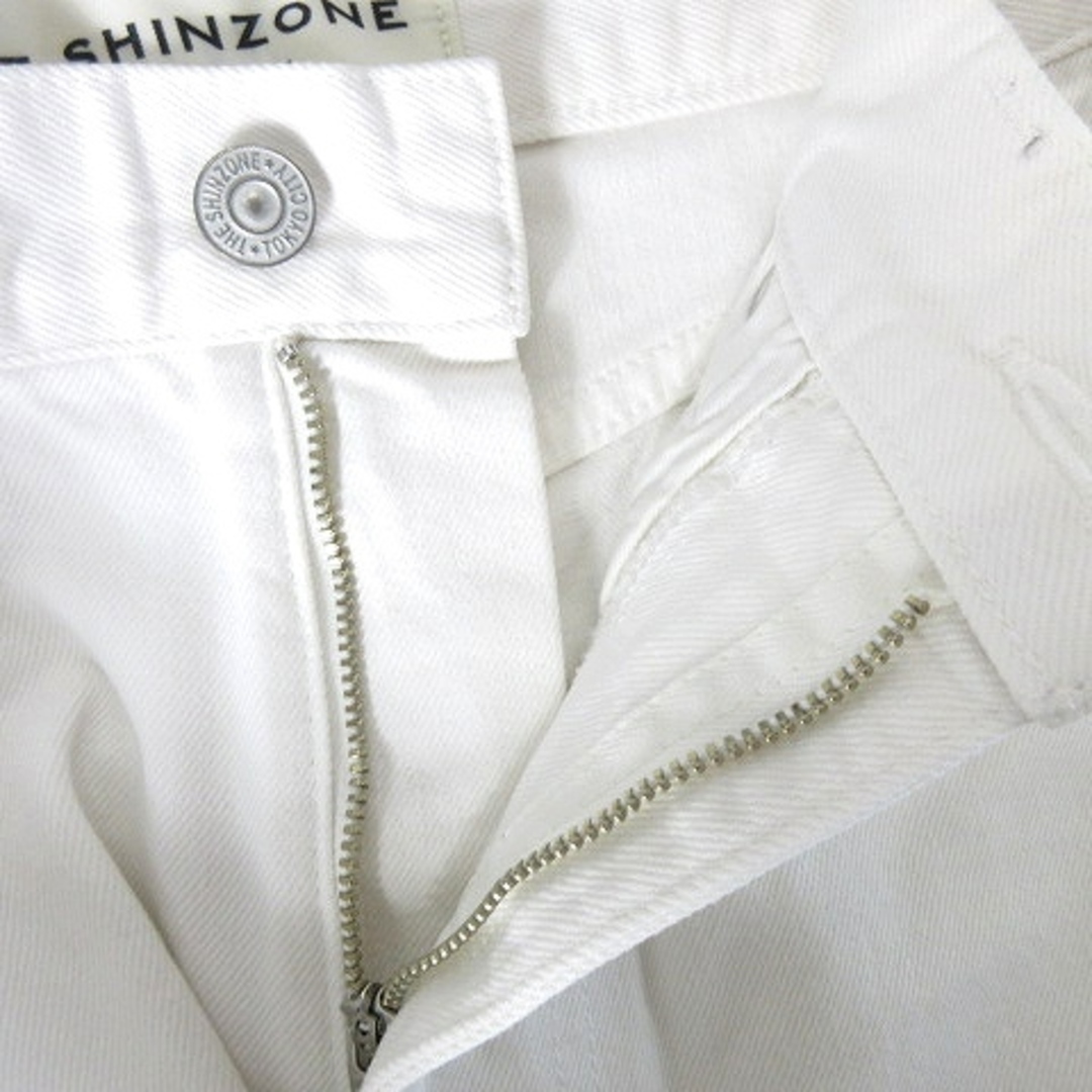 Shinzone(シンゾーン)のシンゾーン キャロット デニム パンツ ジーンズ コットン 白 32 ■YGT レディースのパンツ(デニム/ジーンズ)の商品写真