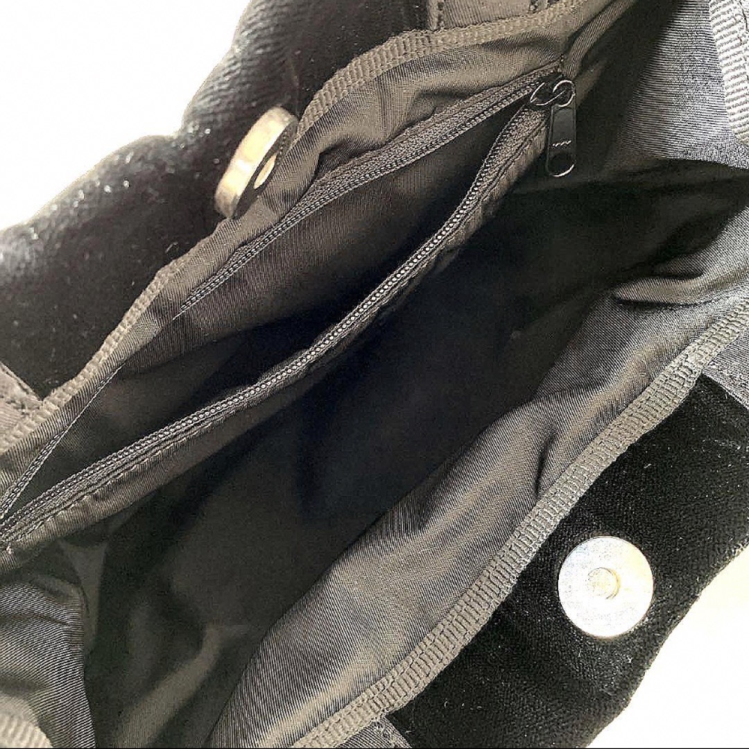 ETRO(エトロ)のETRO  エトロ ：レアなベロア バッグ　BLACKカラー　内ポケット有り レディースのバッグ(トートバッグ)の商品写真