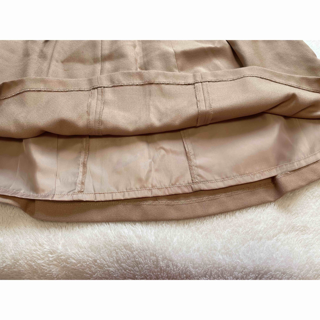 Rew de Rew(ルーデルー)のルーデルー　ビジュー付き　フレアスカート　M  レディースのスカート(ミニスカート)の商品写真