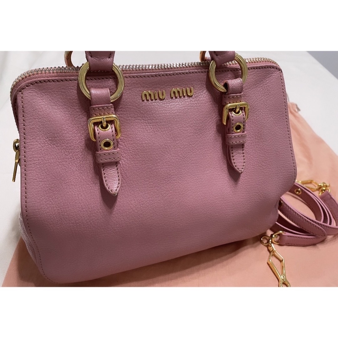 miumiu ミュウミュウ マドラス ボストンバッグ ショルダーバッグ ピンク miumiu ミュウミュウ マドラス ボストンバッグ ショルダーバッグ ピンク