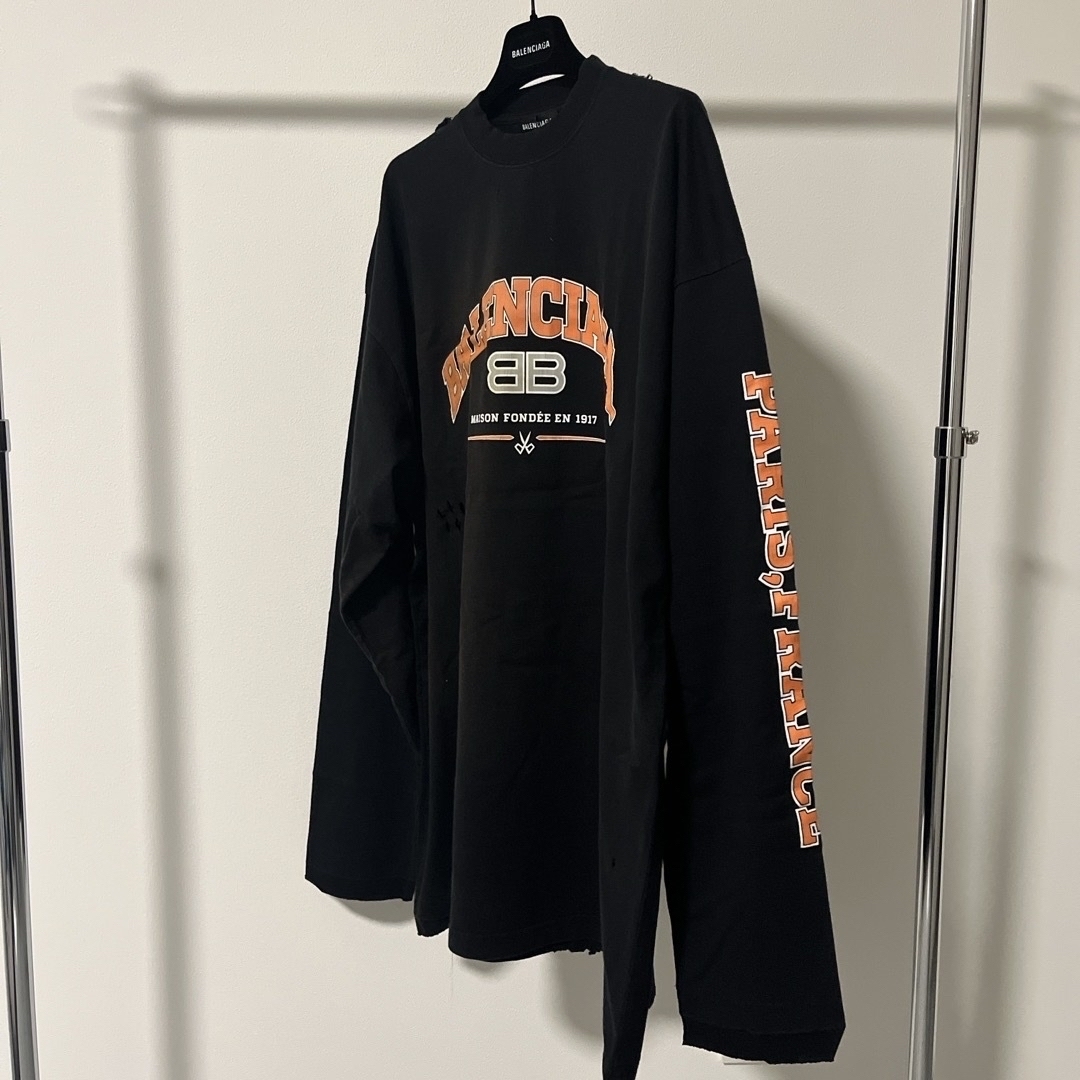 Balenciaga(バレンシアガ)の新品未使用　BALENCIAGA ロングスリーブtee メンズのトップス(Tシャツ/カットソー(七分/長袖))の商品写真