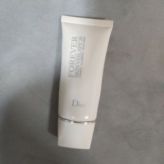 Dior ディオールスキン フォーエヴァー スキン ヴェール  001 30ml