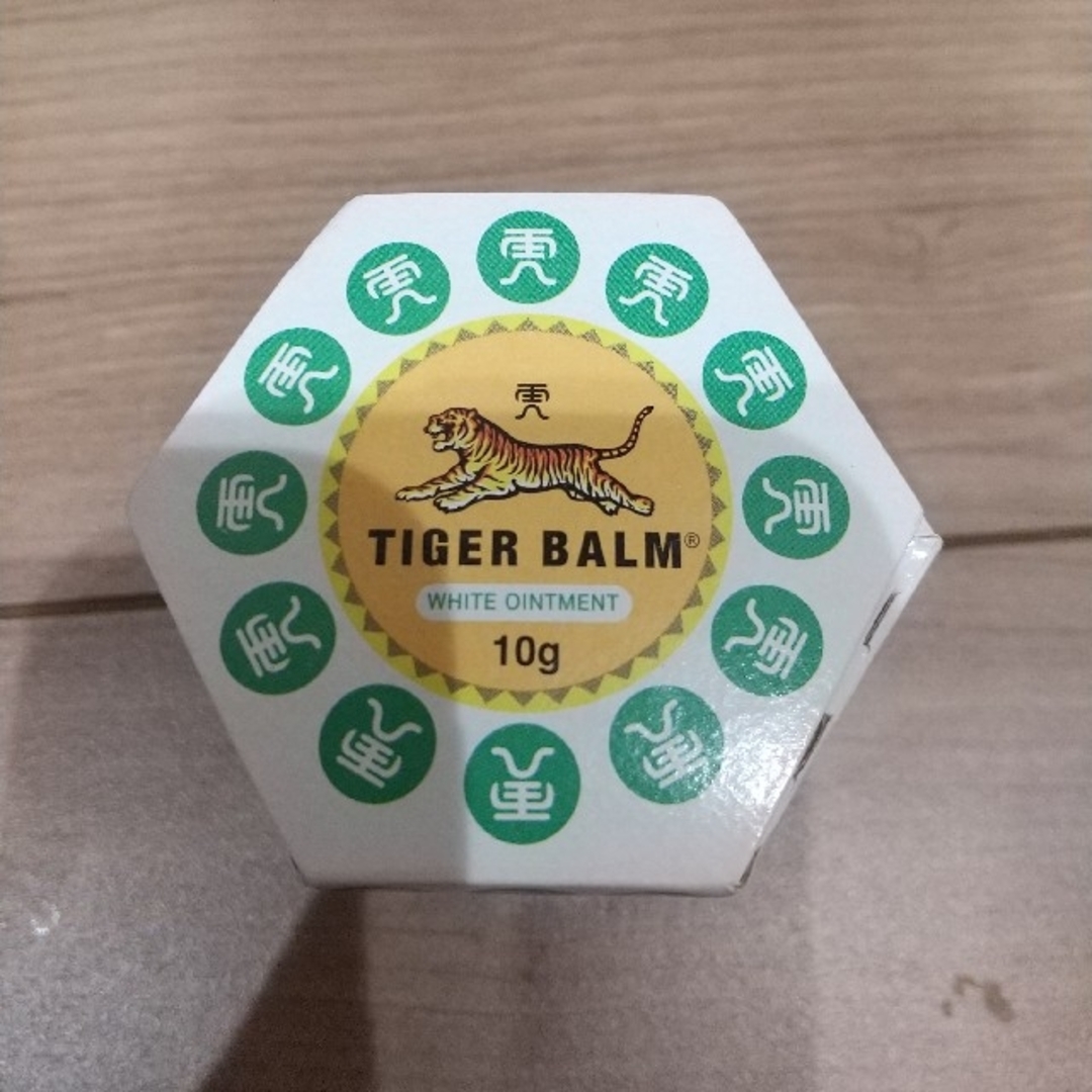 TIGER BALM タイガー バーム WHITE OINTMENT コスメ/美容のリラクゼーション(エッセンシャルオイル（精油）)の商品写真