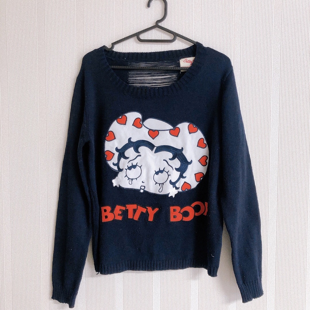 Betty Boop ニット セーター ベティちゃん　ロゴ 古着 | フリマアプリ ラクマ