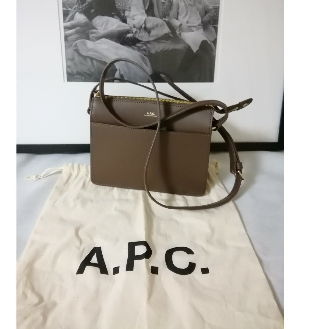 新品未使用　アーペーセー A.P.C. バッグ