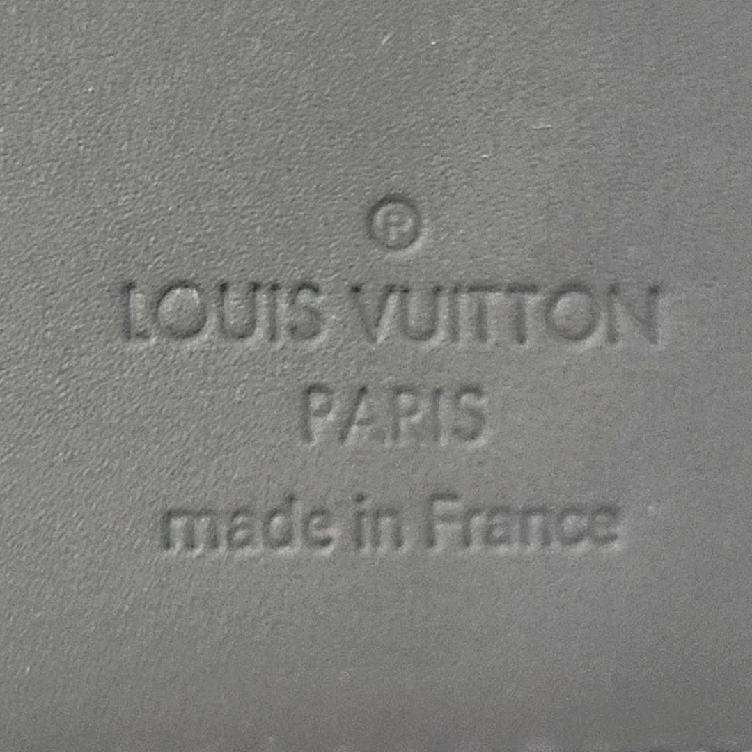 LOUIS VUITTON ルイヴィトンモノグラムシャドウジッピー