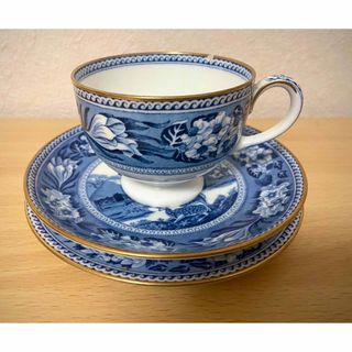 ウェッジウッド(WEDGWOOD)のウェッジウッド  ファローディア　トリオ　カップ難あり(食器)