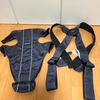 ベビービョルン(BABYBJORN)のベビービョルン　ベビーキャリアMINI　メッシュ(抱っこひも/おんぶひも)