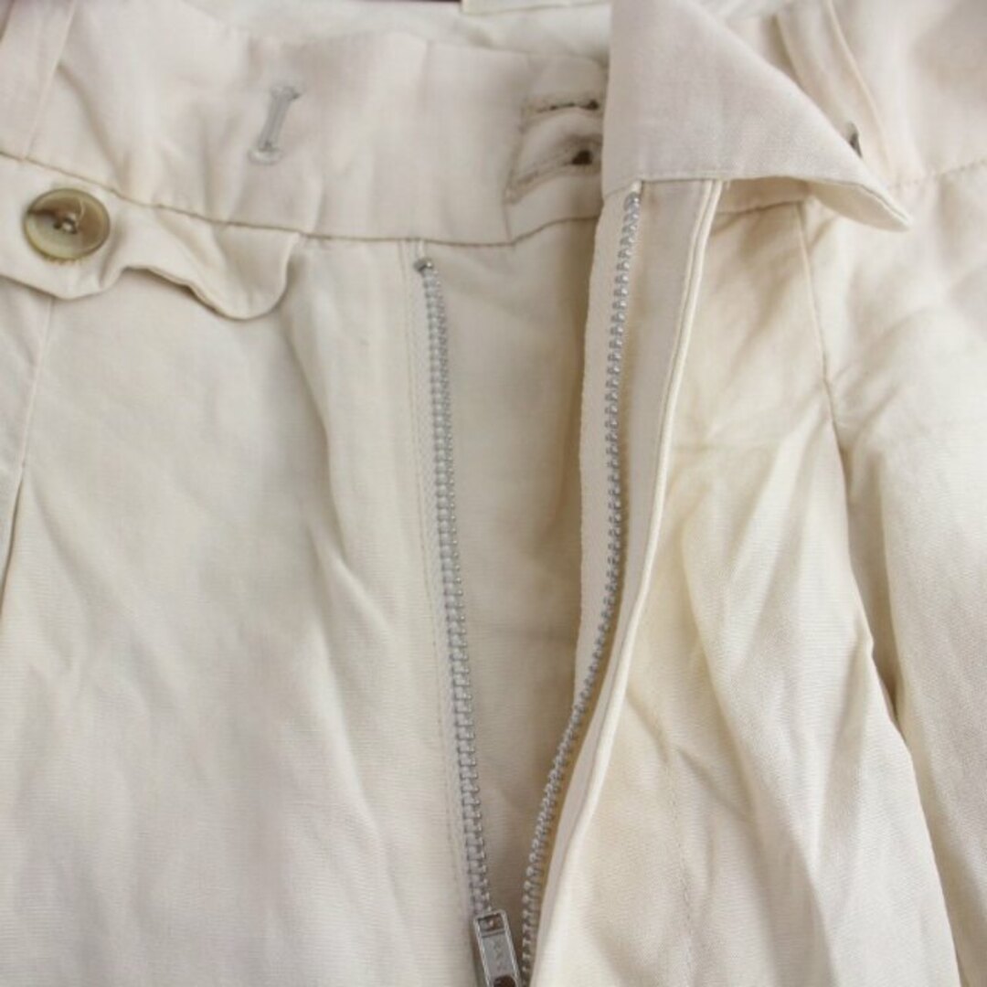 TODAYFUL(トゥデイフル)のトゥデイフル 20SS Gurka Half Pants M アイボリー レディースのパンツ(ショートパンツ)の商品写真