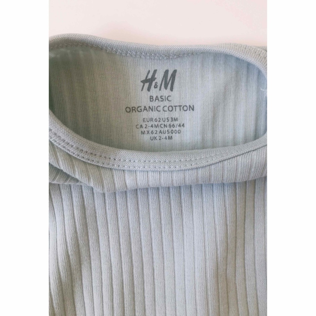 【美品】H&M ロンパース4点セット 62サイズ(2〜4M) 肌着 キッズ/ベビー/マタニティのベビー服(~85cm)(ロンパース)の商品写真