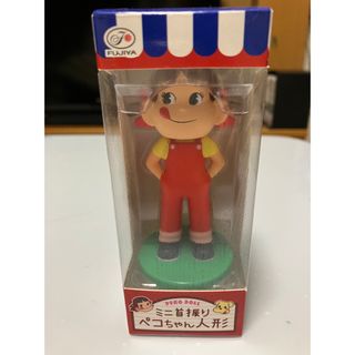 【非売品】ペコちゃん首振り人形(キャラクターグッズ)