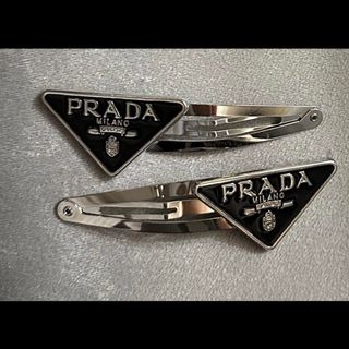 PRADA - 【新品未使用】PRADA プラダ ヘアピン 右の通販｜ラクマ