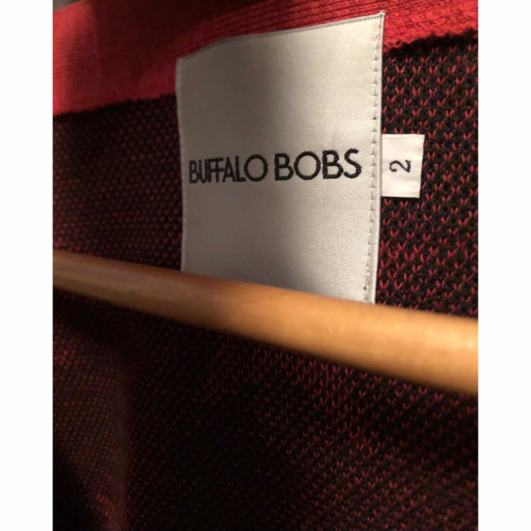 BUFFALO BOBS(バッファローボブス)の美品 バッファローボブス ボーダー×星柄ニットカーディガン 赤×黒 メンズのトップス(カーディガン)の商品写真